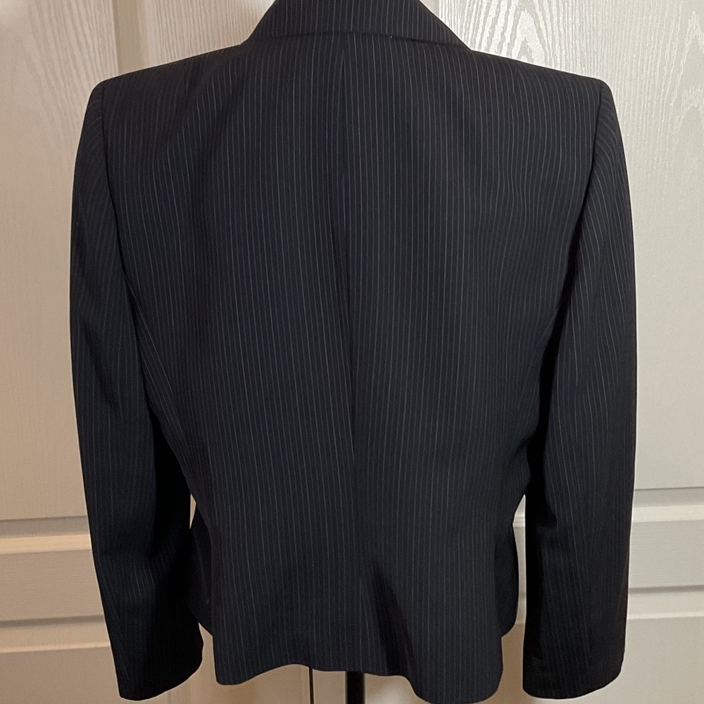 Kasper Black Pinstripe Blazer - Picture 6 of 9